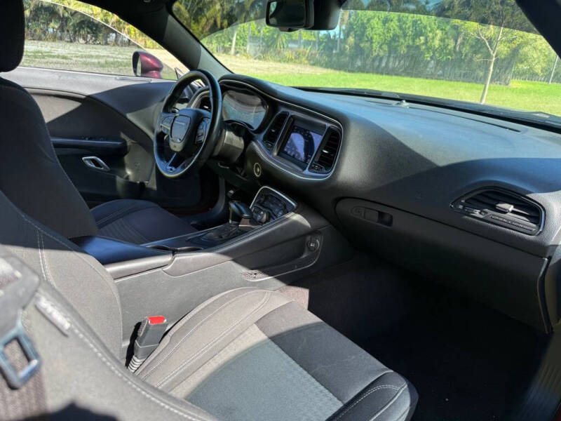 2018 Dodge Challenger SXT