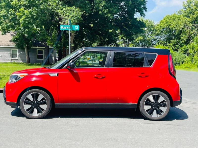 2016 Kia Soul +