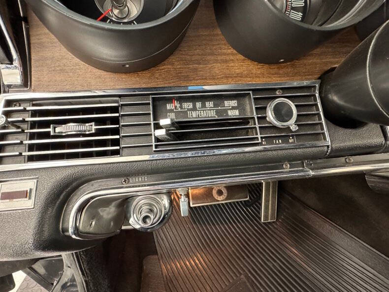 1967 Ford Thunderbird