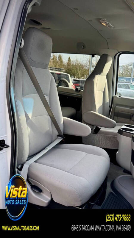 2013 Ford E-Series E-350 SD XLT