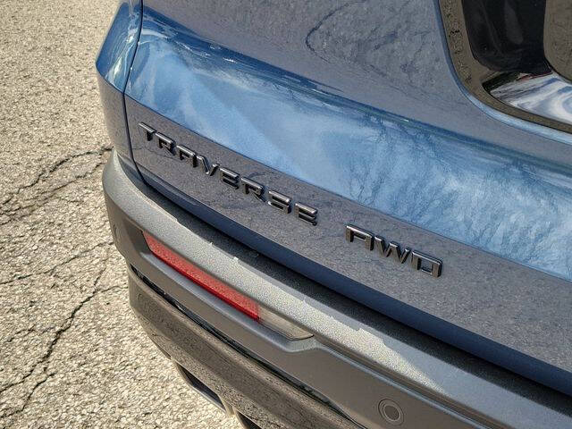 2024 Chevrolet Traverse LT