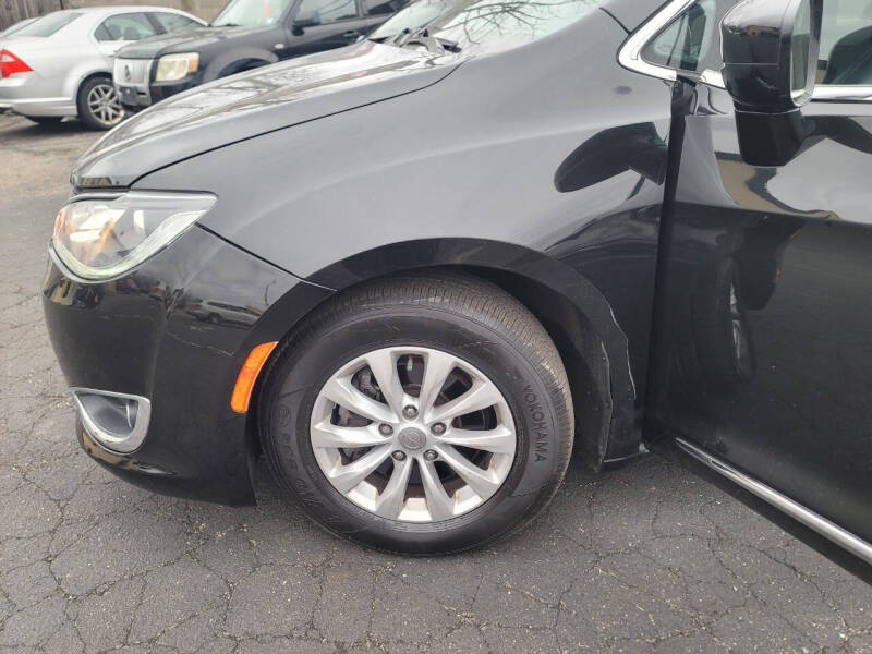 2018 Chrysler Pacifica Touring L