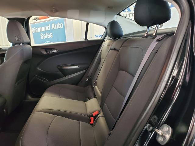 2017 Chevrolet Cruze LT Auto