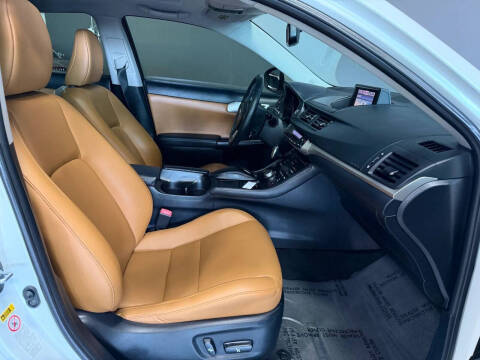 2013 Lexus CT 200h