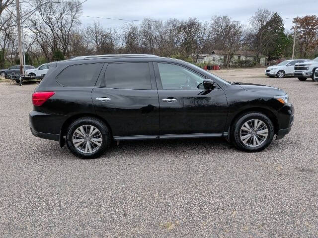 2020 Nissan Pathfinder S