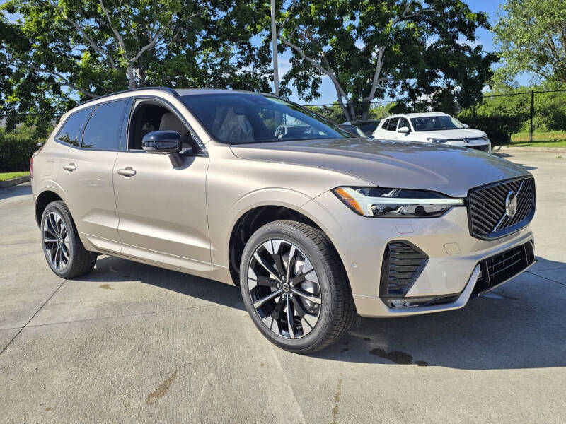 2026 Volvo XC60 B5 Plus