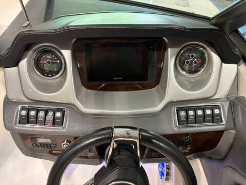 2018 Chaparral 244