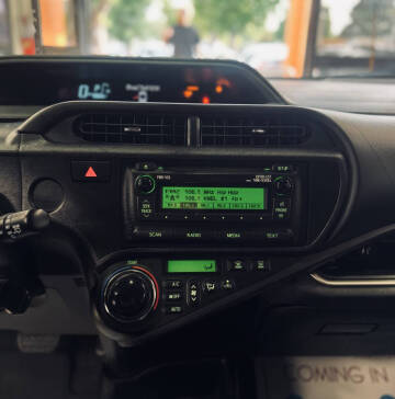 2014 Toyota Prius c Three