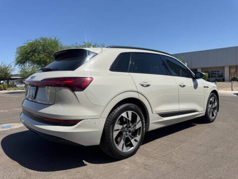 2021 Audi e-tron quattro Premium