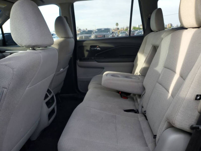 2017 Honda Pilot LX
