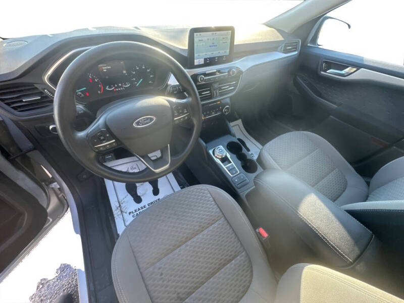 2020 Ford Escape SE