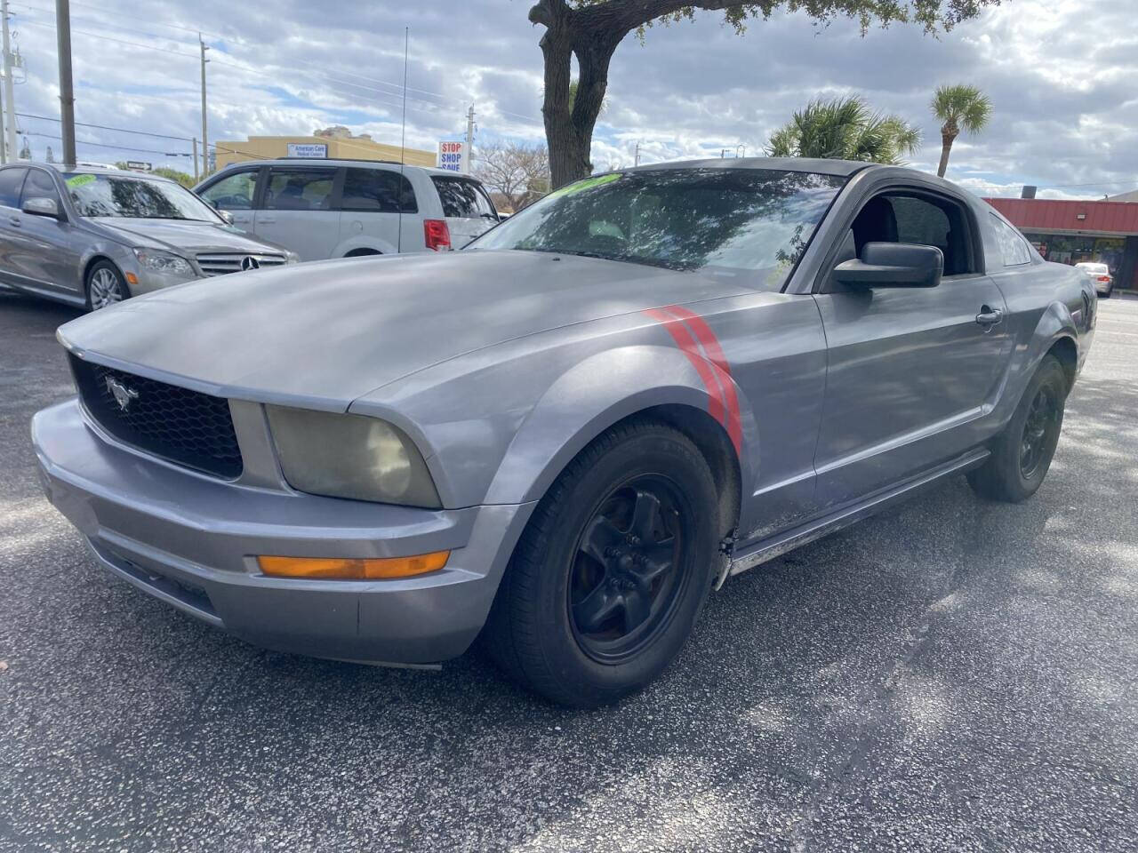 2006 Ford Mustang  - $9,980