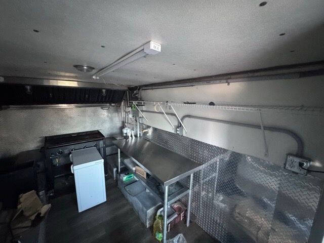 1999 Freightliner MT45 Chassis