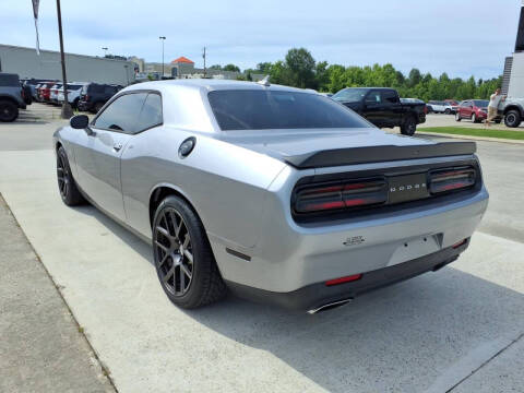 2016 Dodge Challenger R/T Plus Shaker