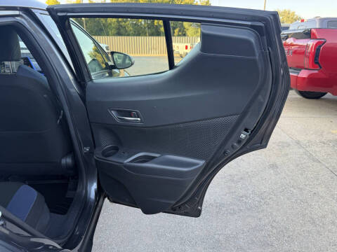 2021 Toyota C-HR XLE