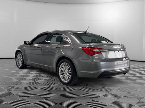 2012 Chrysler 200 LX