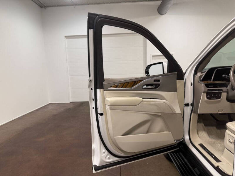 2021 Cadillac Escalade ESV Sport Platinum