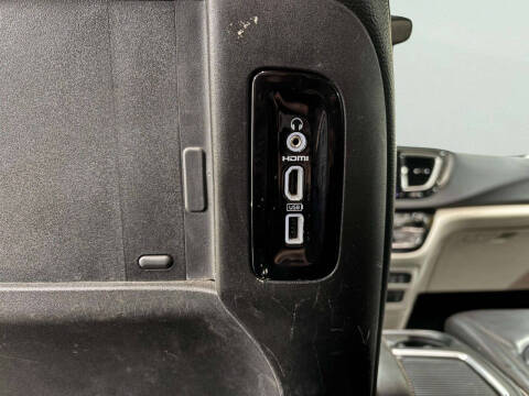 2020 Chrysler Pacifica Touring L Plus