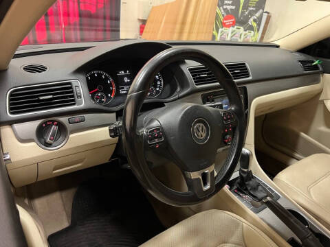 2014 Volkswagen Passat