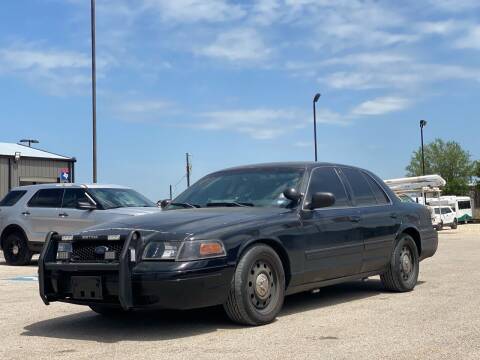2011 Ford Crown Victoria for sale at Chiefs Auto Group in Hempstead TX