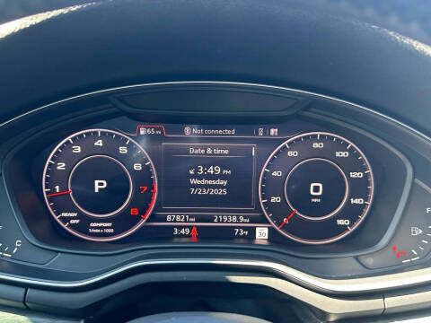 2018 Audi A4 2.0T quattro Prestige