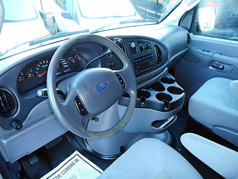 2008 Ford E-Series E-250