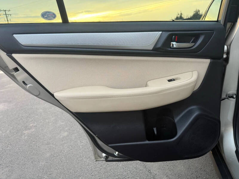 2017 Subaru Outback 2.5i Premium