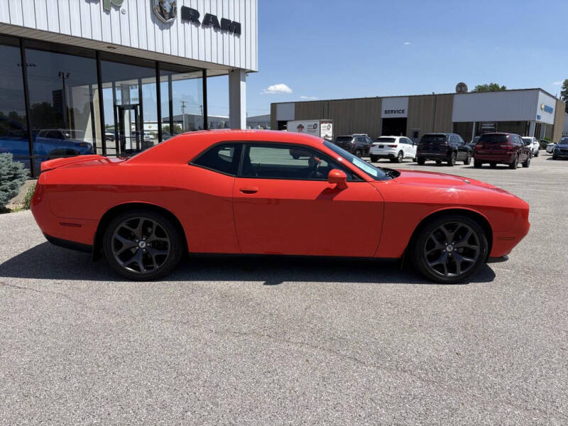 2017 Dodge Challenger SXT