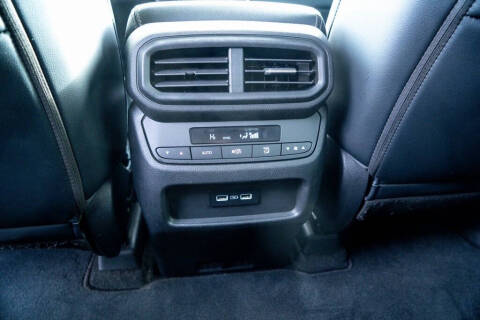 2023 Honda Pilot EX-L w/Rear Captain's Chairs