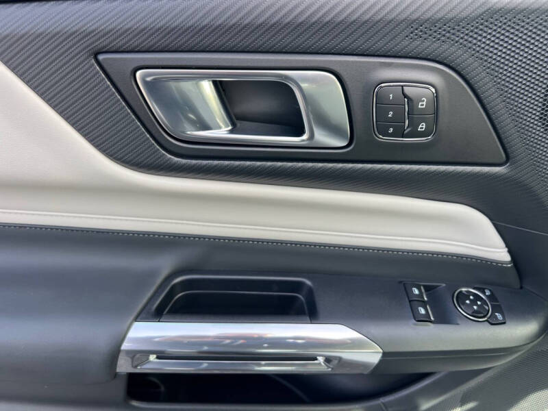 2025 Ford Mustang GT Premium