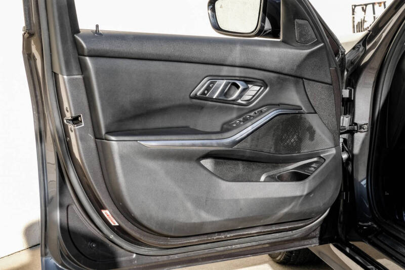 2022 BMW 3 Series 330i