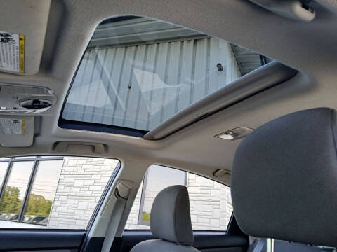 2015 Toyota Prius Three