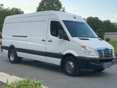 2010 Freightliner Sprinter for sale at ECONO AUTO INC in Spotsylvania VA