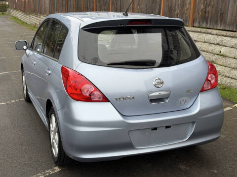 2010 Nissan Versa 1.8 SL