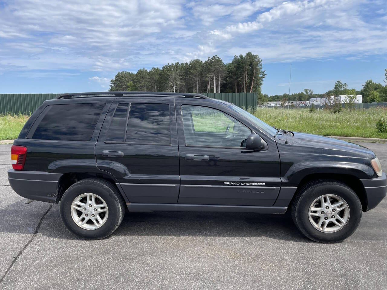 2004 Jeep Grand Cherokee for sale at Twin Cities Auctions in Elk River, MN