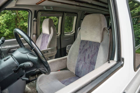 1999 Ford E-Series E-150