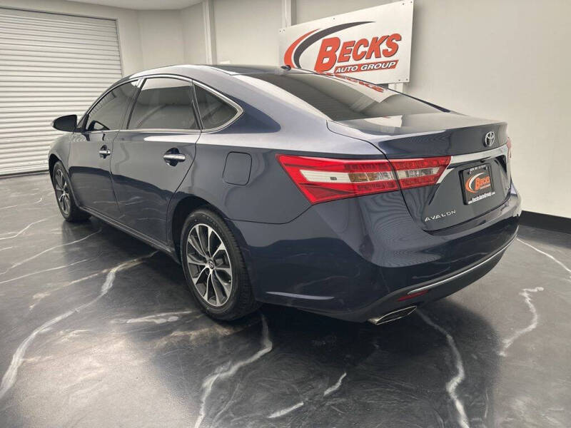 2018 Toyota Avalon XLE
