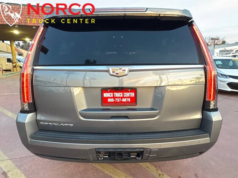 2019 Cadillac Escalade ESV Luxury