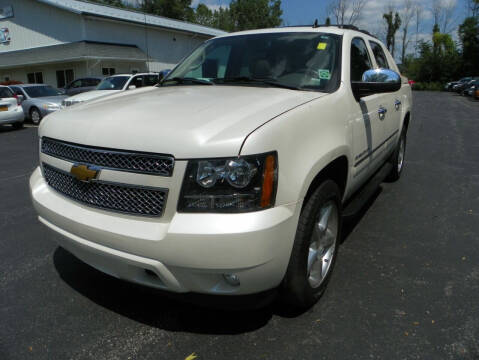 2013 Chevrolet Avalanche for sale at Ed Davis LTD in Poughquag NY