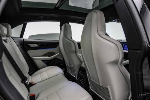 2025 Porsche Macan 4 Electric