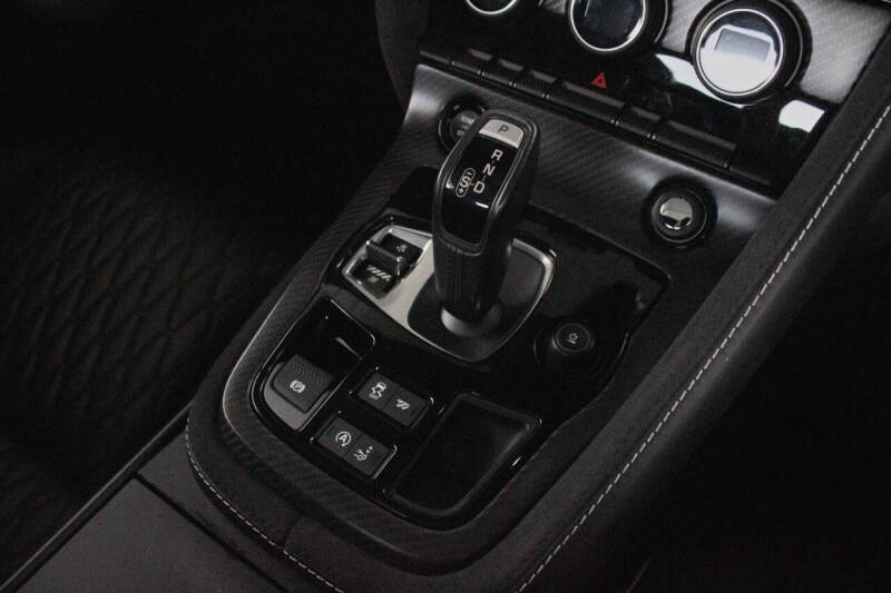 2017 Jaguar F-TYPE SVR