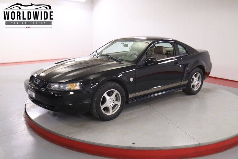 2004 Ford Mustang