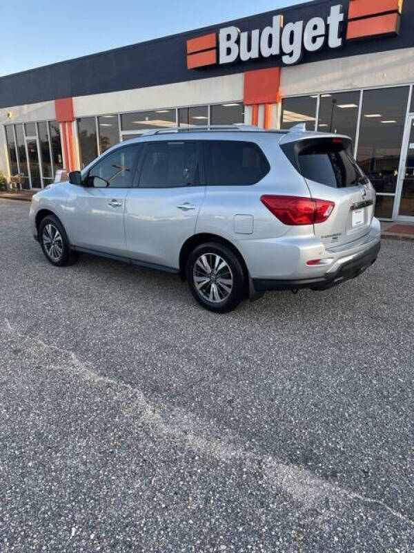 2020 Nissan Pathfinder S