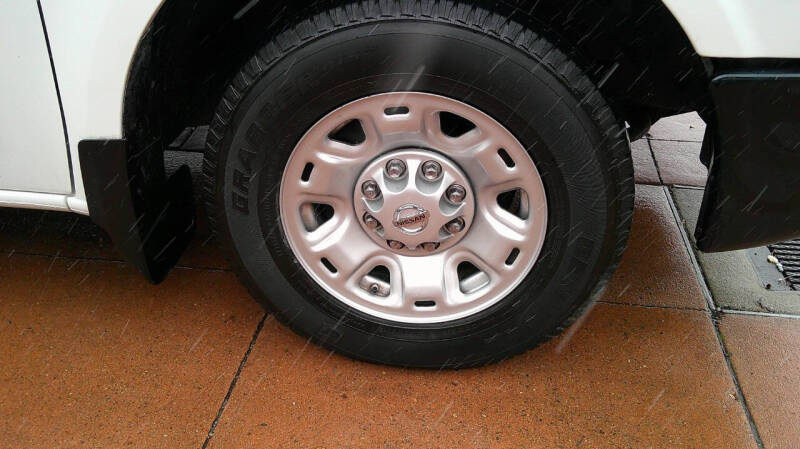 2021 Nissan NV 2500 HD SV