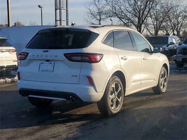 2024 Ford Escape Hybrid ST-Line Select