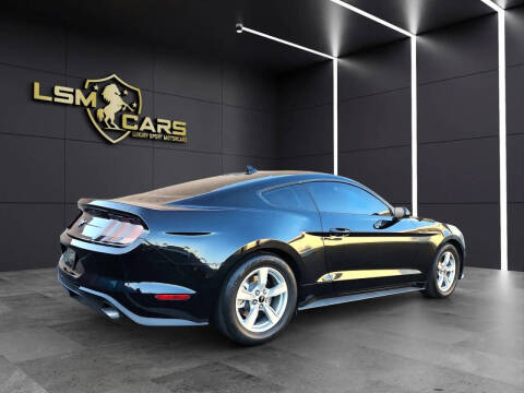 2022 Ford Mustang EcoBoost