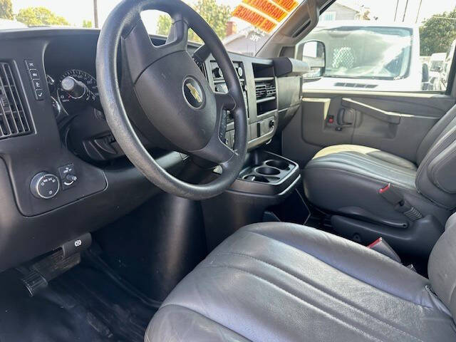 2017 Chevrolet Express 2500