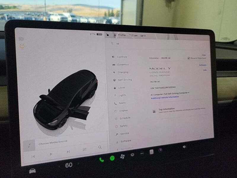 2024 Tesla Model Y Long Range