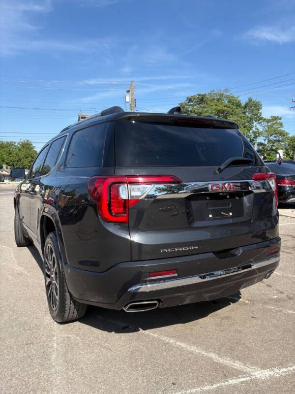 2020 GMC Acadia Denali