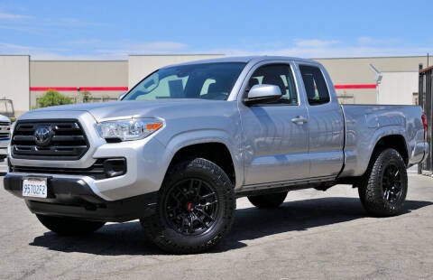 2018 Toyota Tacoma for sale at Kustom Carz in Pacoima CA